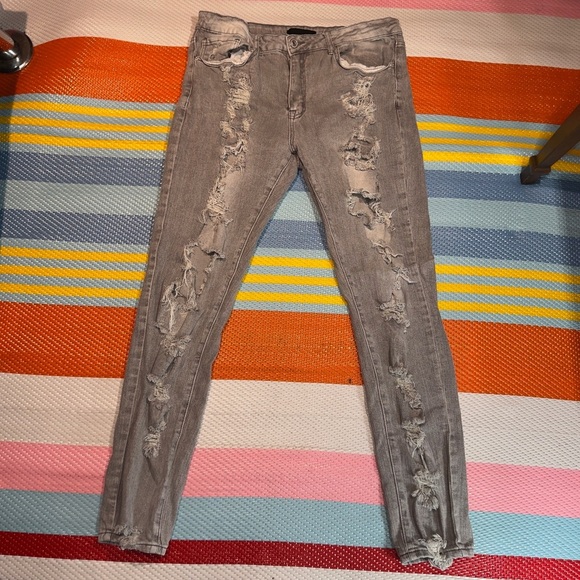 Forever 21 Light Grey Distressed Skinny Jeans Men’s Size 36 - Picture 1 of 3